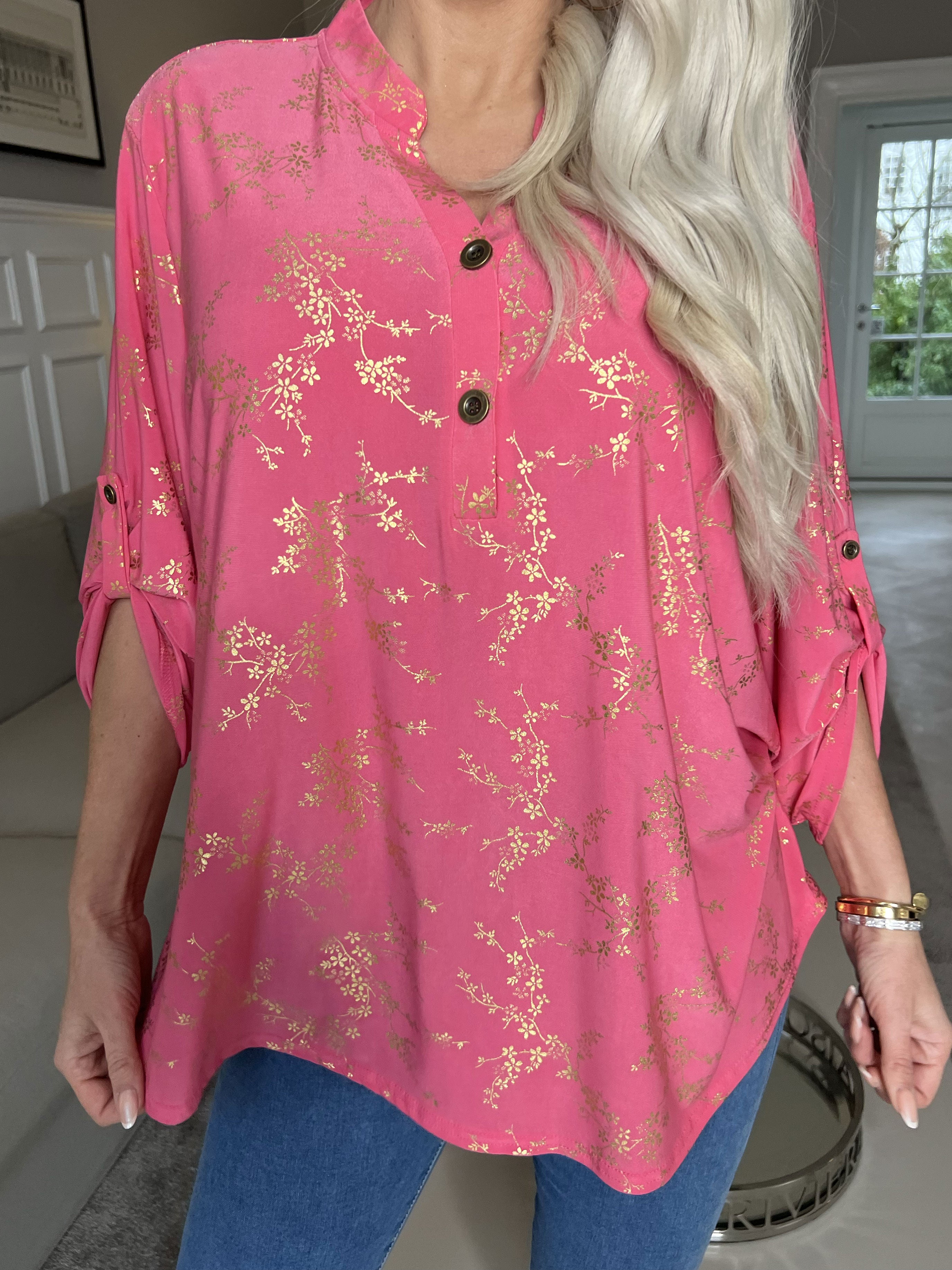 Ebba Gold - Sød bluse i elastisk stof med gulddetaljer